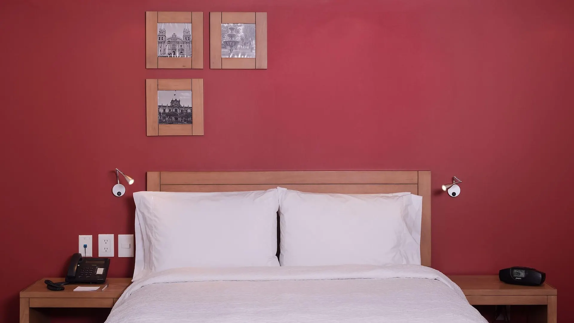 Hampton By Hilton Guadalajara Expo Hotel 3*,