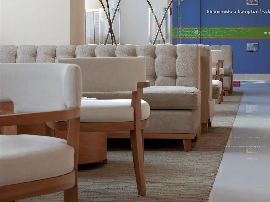 Hampton By Hilton Guadalajara Expo Hotel 3*,  México