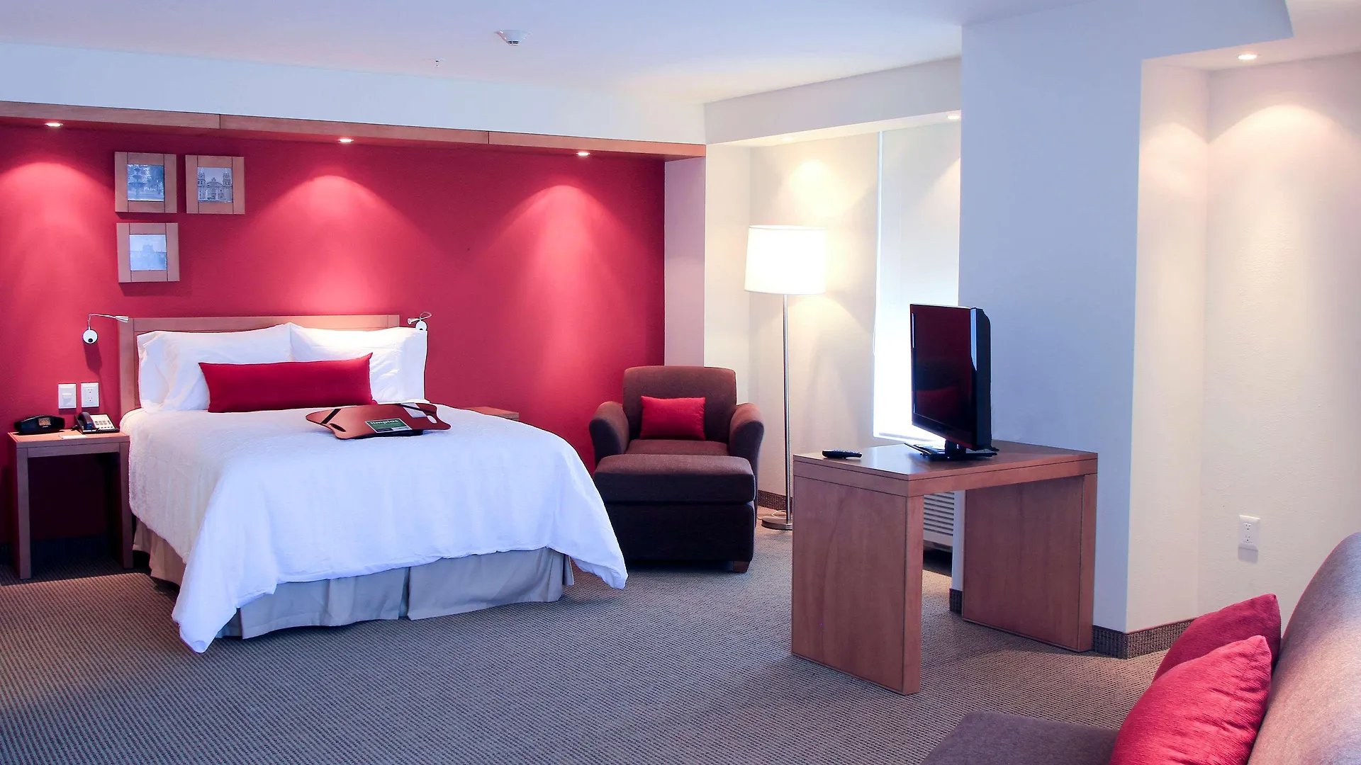 Hampton By Hilton Guadalajara Expo Hotel 3*,  México