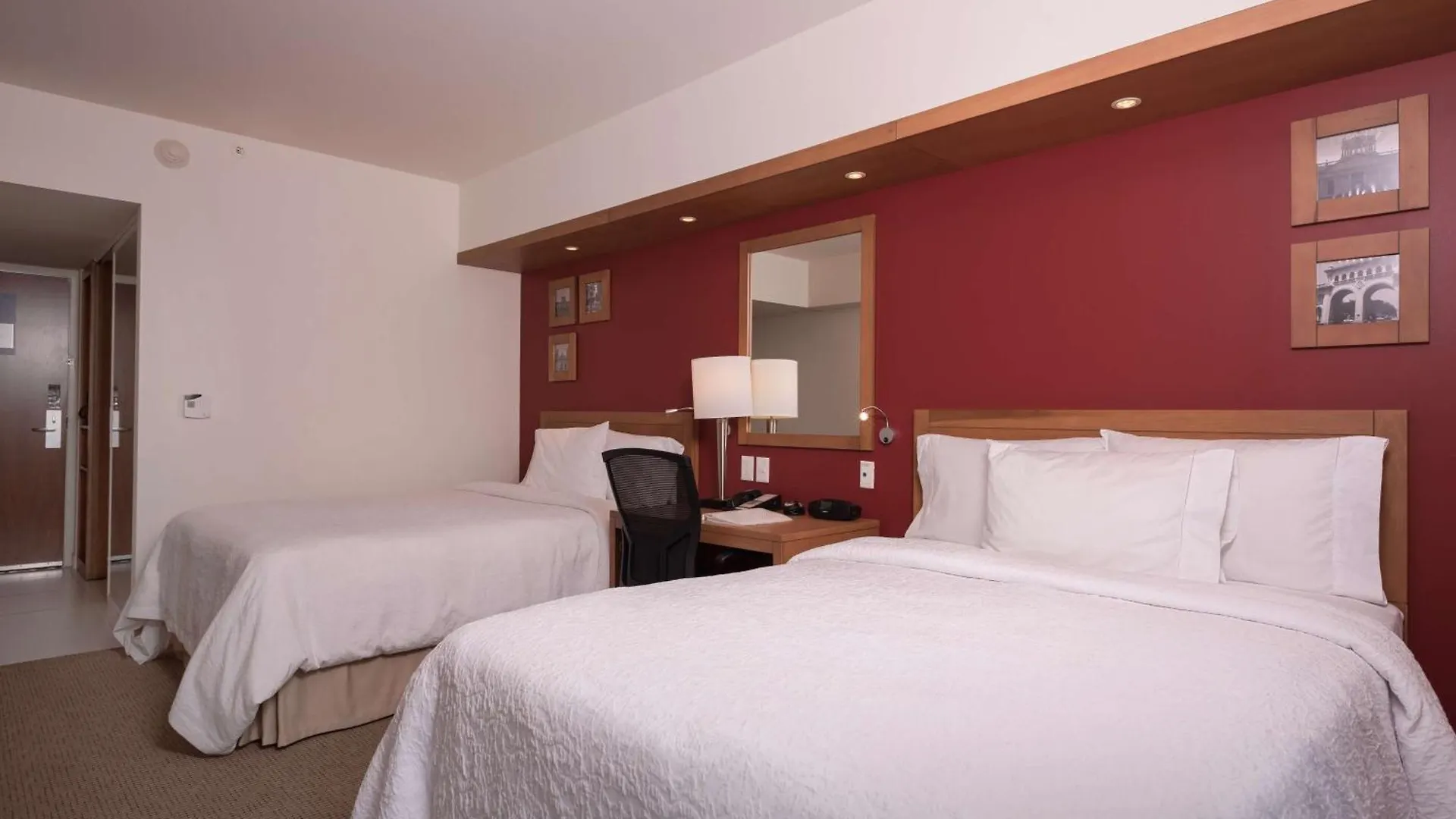 Hampton By Hilton Guadalajara Expo Hotel