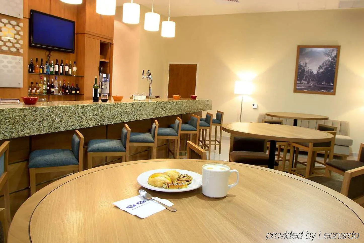 Hampton By Hilton Guadalajara Expo Hotel