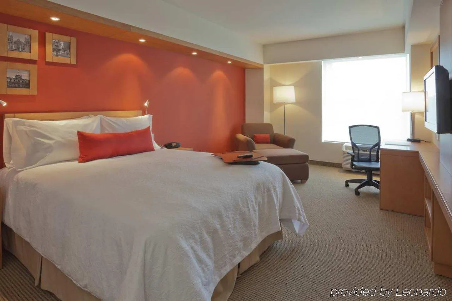 Hampton By Hilton Guadalajara Expo Hotel