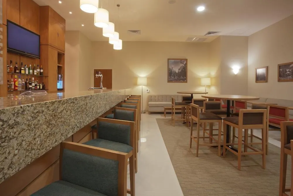 Hampton By Hilton Guadalajara Expo Hotel