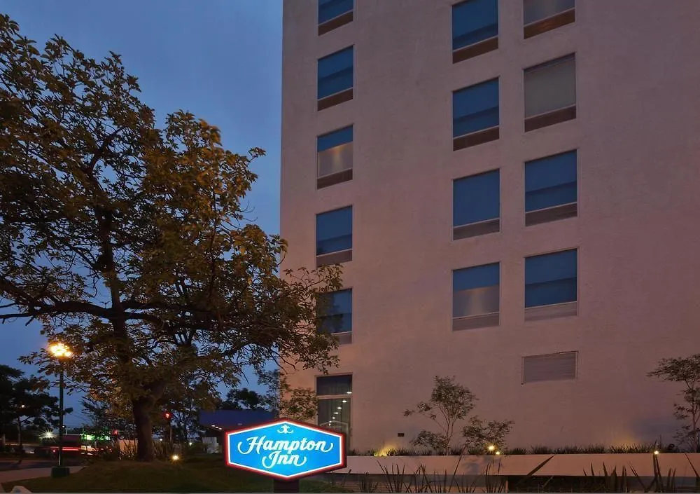 ***  Hampton By Hilton Guadalajara Expo Hotel México